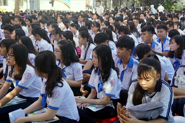 Học sinh tham gia tư vấn tuyển sinh năm 2019 tại Bạc Liêu