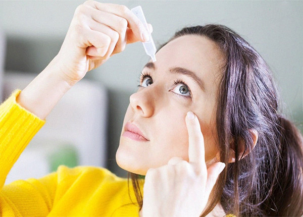 Phân loại và công dụng các nhóm thuốc nhỏ mắt phổ biến